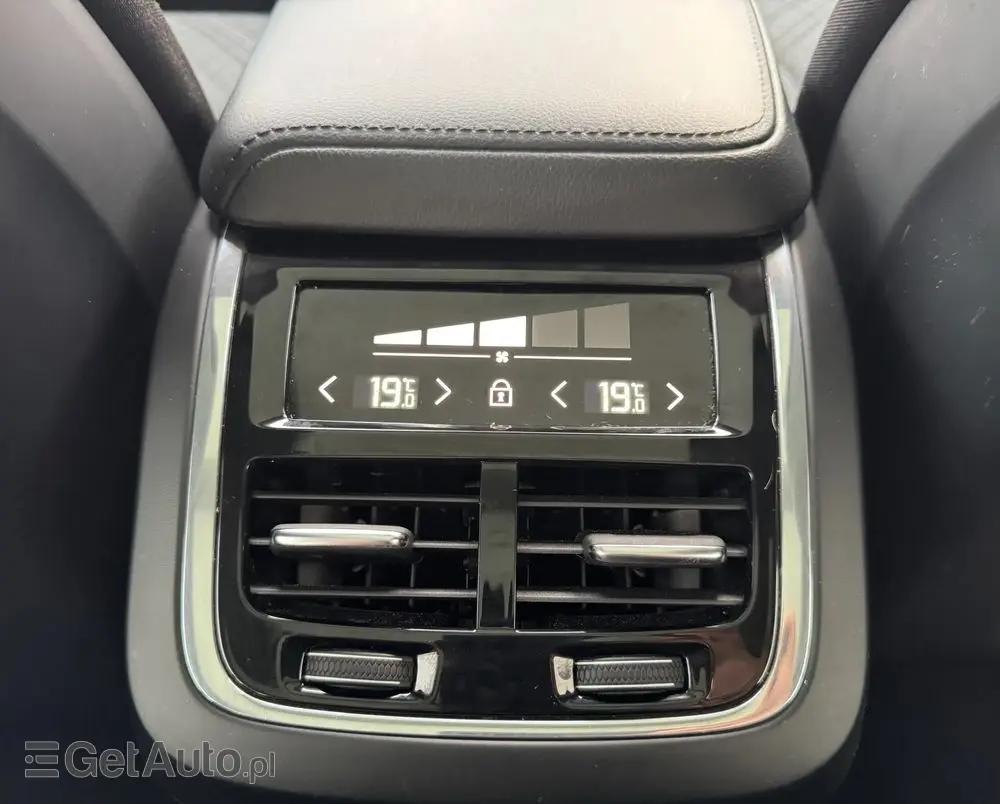 VOLVO V60 D4 Momentum Pro