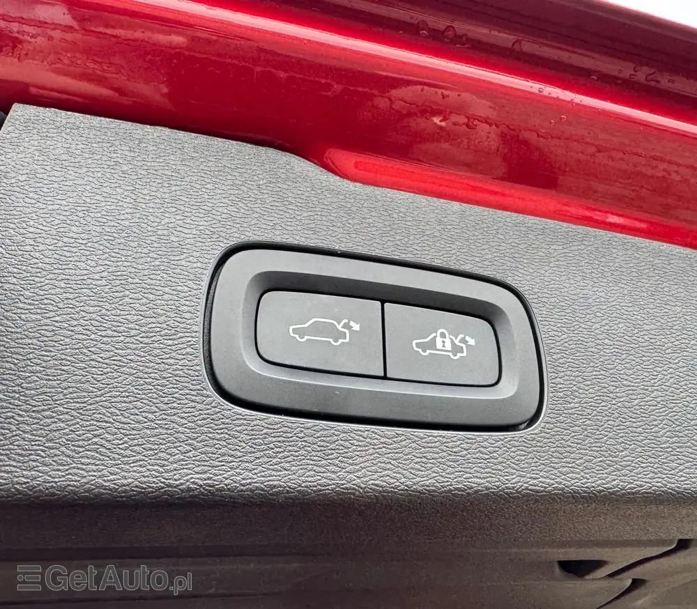 VOLVO V60 D4 Momentum Pro