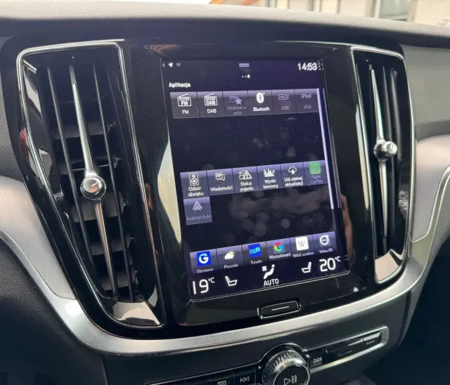 VOLVO V60 D4 Momentum Pro