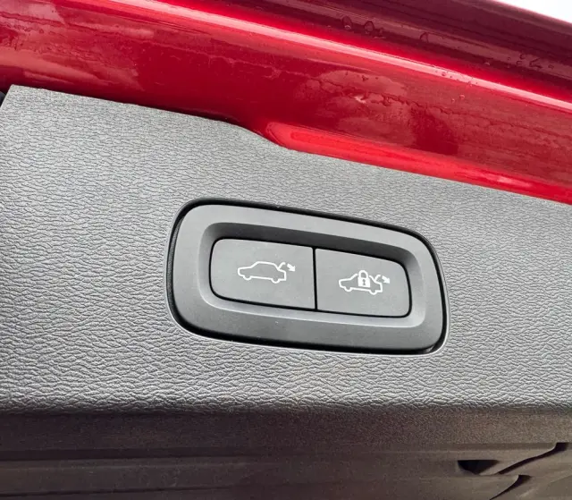 VOLVO V60 D4 Momentum Pro