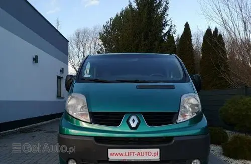 RENAULT Trafic 
