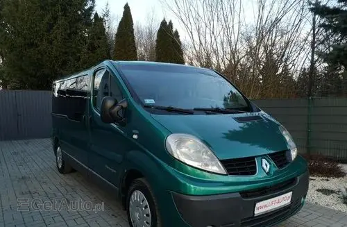 RENAULT Trafic 