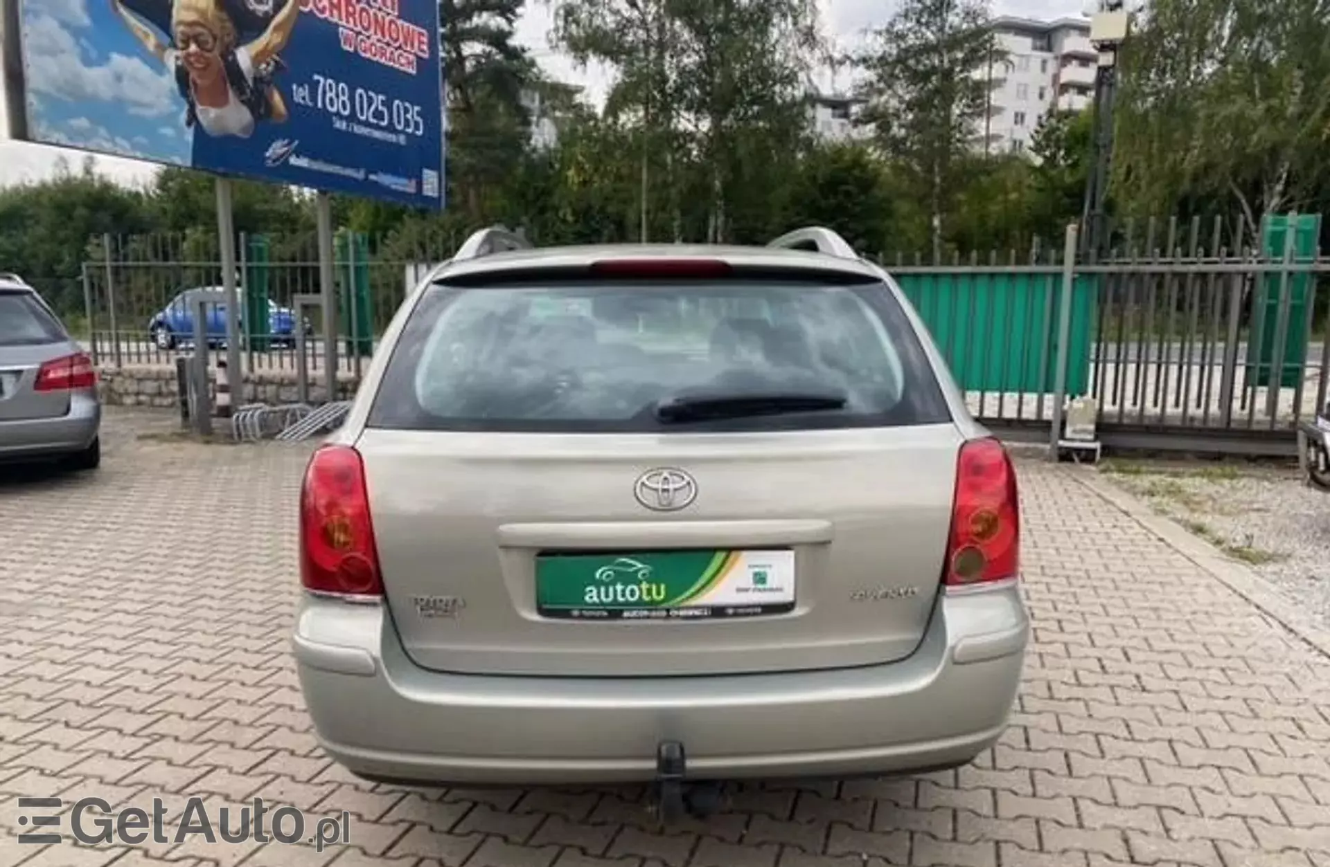 TOYOTA Avensis 1.8 VVT-i (129 KM) MT