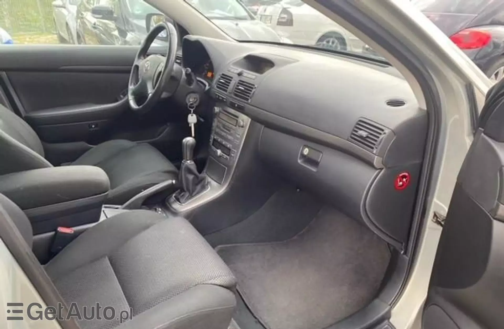 TOYOTA Avensis 1.8 VVT-i (129 KM) MT