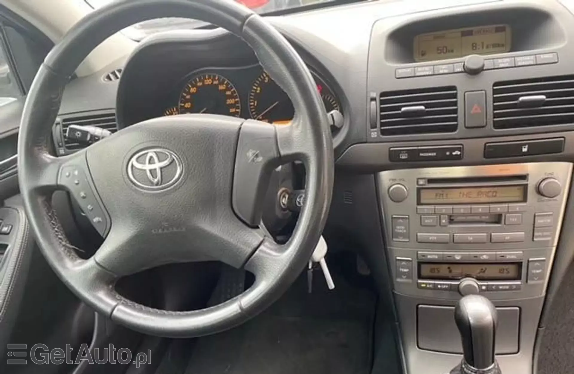 TOYOTA Avensis 1.8 VVT-i (129 KM) MT