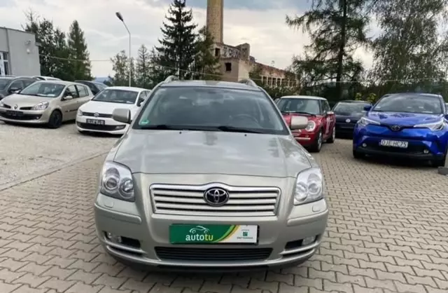 TOYOTA Avensis 1.8 VVT-i (129 KM) MT