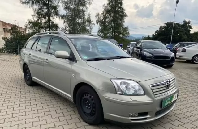 TOYOTA Avensis 1.8 VVT-i (129 KM) MT