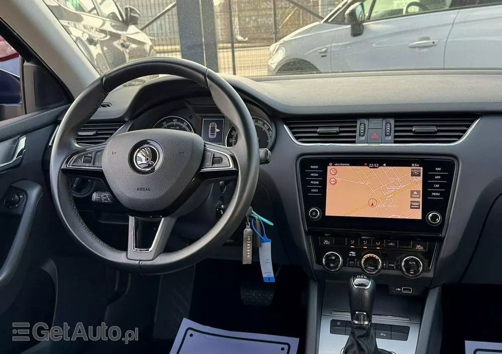 SKODA Octavia 