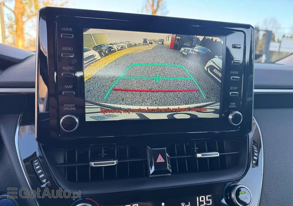 TOYOTA Corolla 1.8 Hybrid Comfort