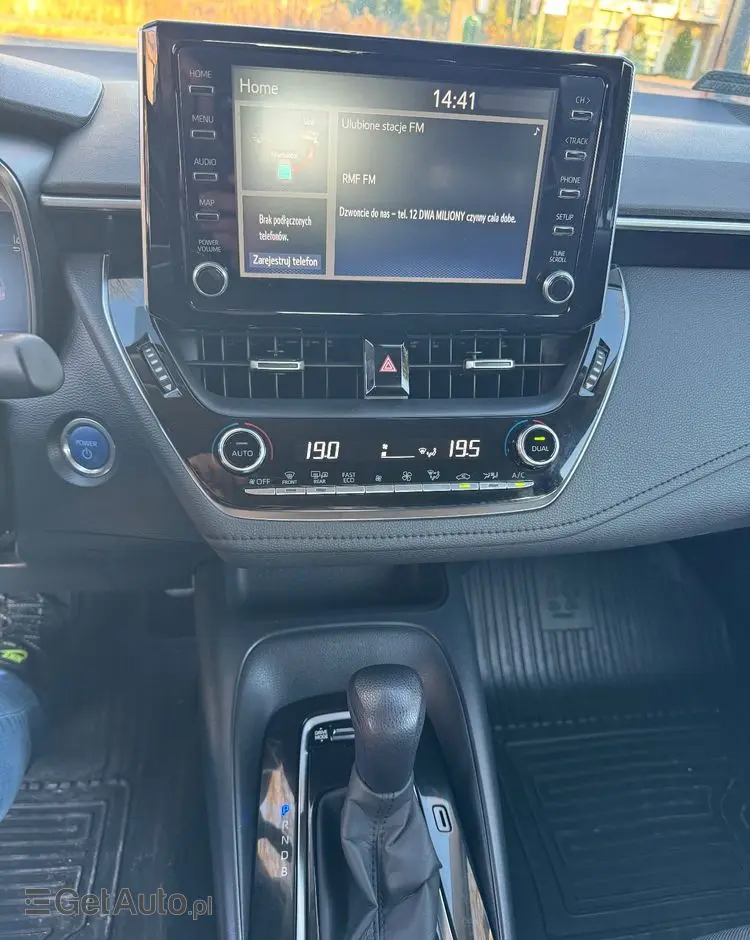 TOYOTA Corolla 1.8 Hybrid Comfort