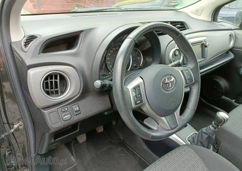TOYOTA Yaris 1.33 VVT-i Edition