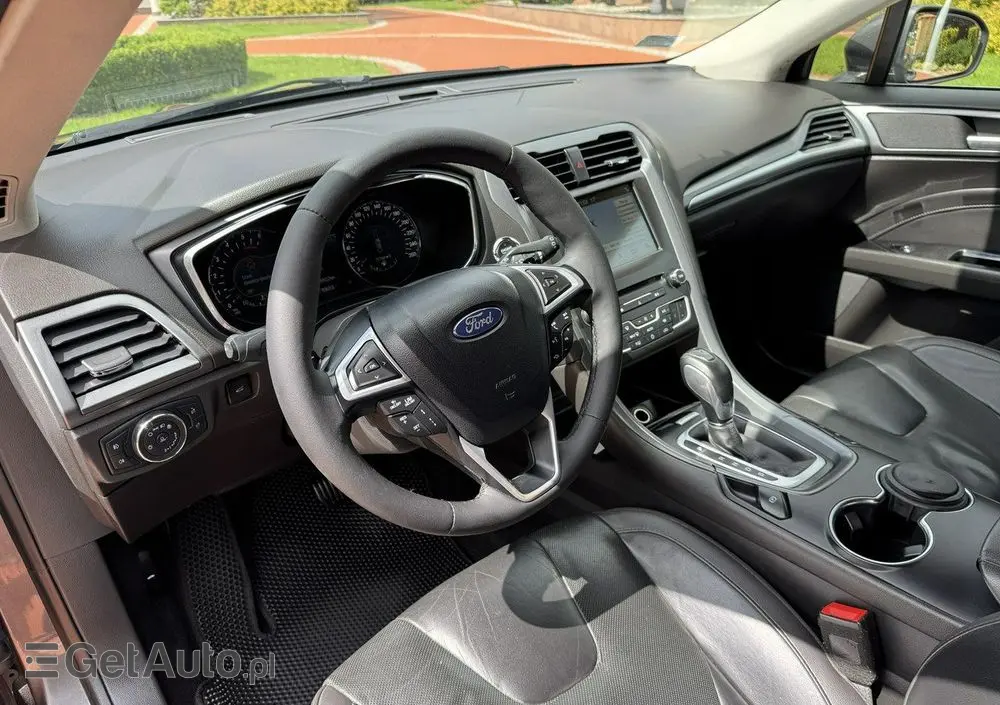 FORD Mondeo 2.0 TDCi Titanium PowerShift