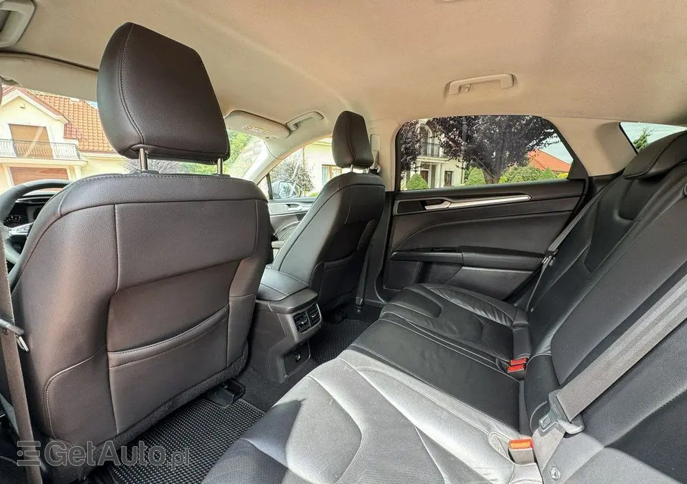 FORD Mondeo 2.0 TDCi Titanium PowerShift