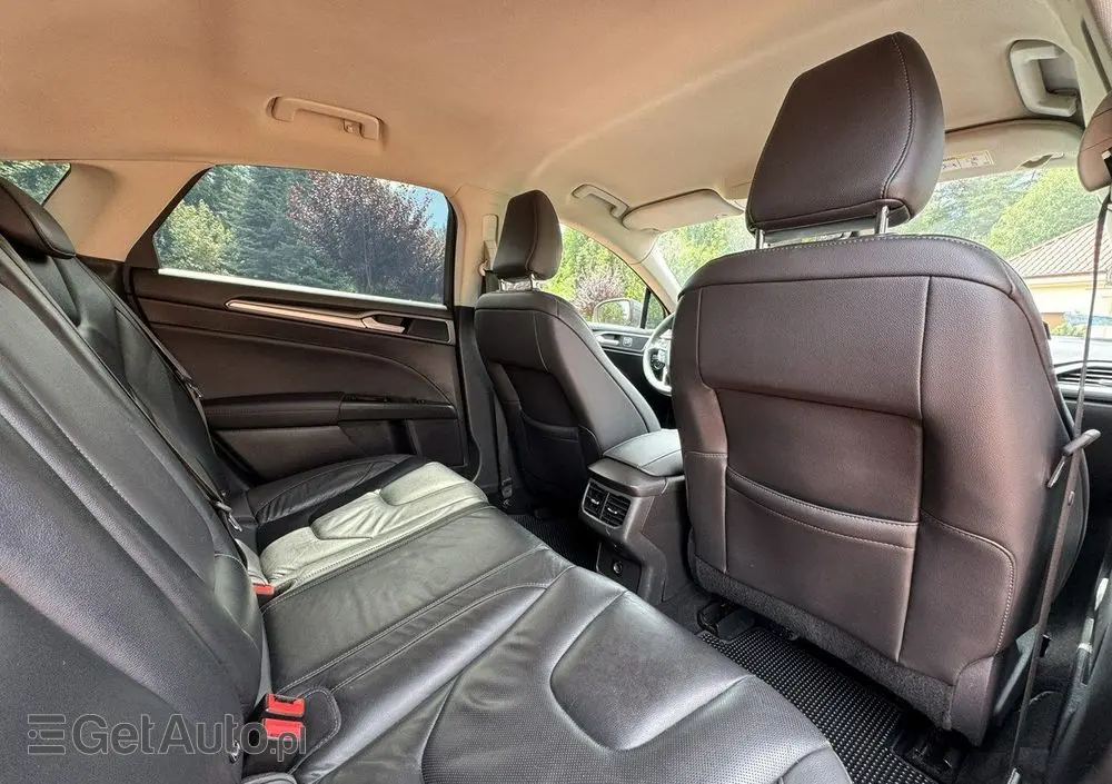 FORD Mondeo 2.0 TDCi Titanium PowerShift