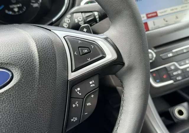 FORD Mondeo 2.0 TDCi Titanium PowerShift