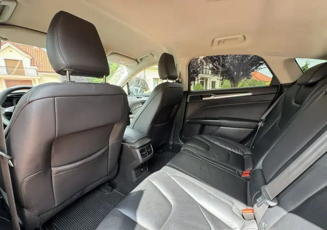 FORD Mondeo 2.0 TDCi Titanium PowerShift