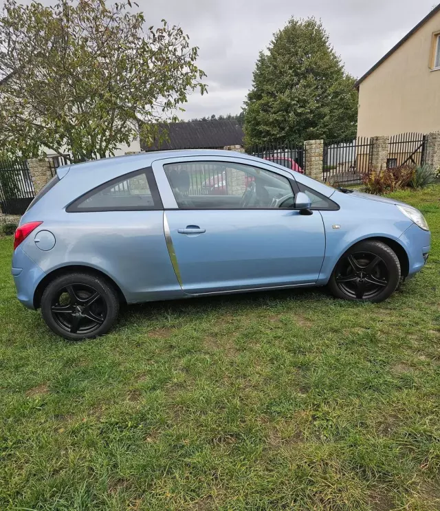 OPEL Corsa 