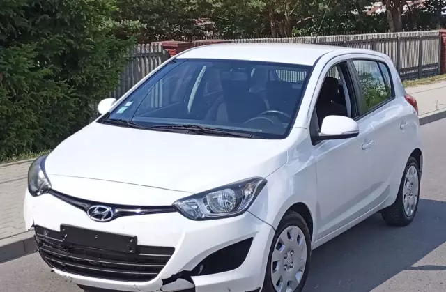 HYUNDAI I20 1.4 CRDi (90 KM)