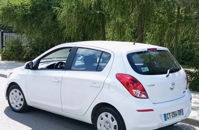HYUNDAI I20 1.4 CRDi (90 KM)