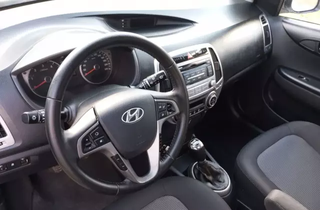 HYUNDAI I20 1.4 CRDi (90 KM)