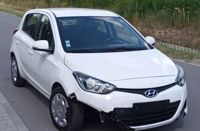 HYUNDAI I20 1.4 CRDi (90 KM)