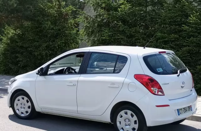 HYUNDAI I20 1.4 CRDi (90 KM)