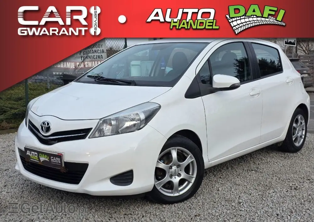 TOYOTA Yaris 