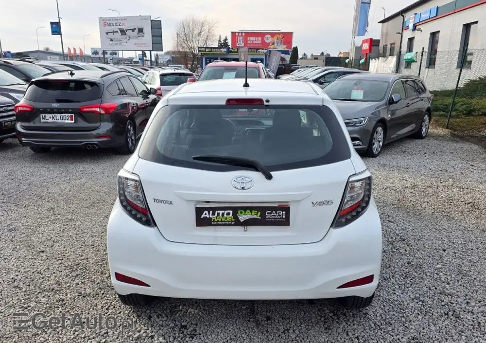 TOYOTA Yaris 