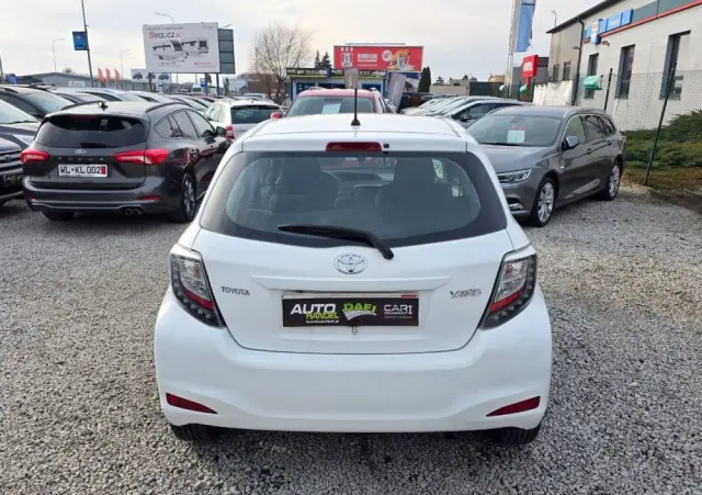 TOYOTA Yaris 