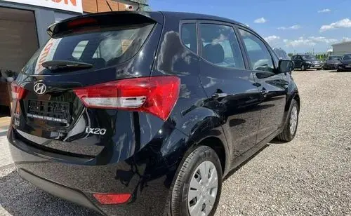 HYUNDAI Ix20 
