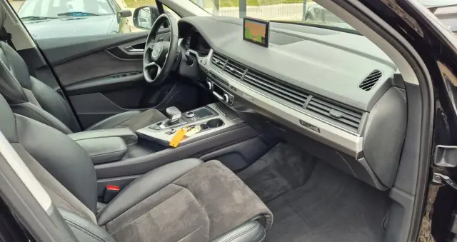 AUDI Q7 3.0 TDI Quattro Tiptronic
