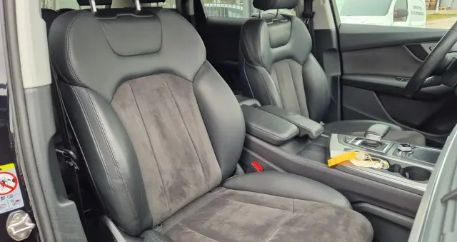 AUDI Q7 3.0 TDI Quattro Tiptronic