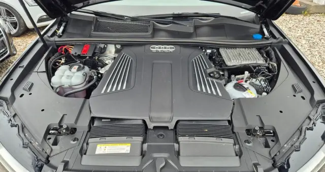 AUDI Q7 3.0 TDI Quattro Tiptronic