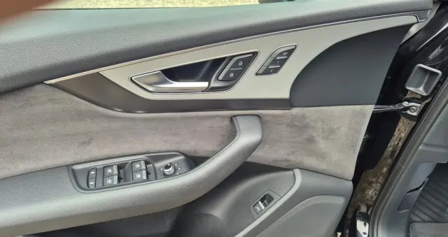 AUDI Q7 3.0 TDI Quattro Tiptronic