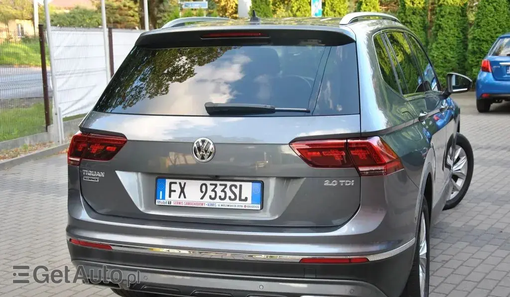 VOLKSWAGEN Tiguan 