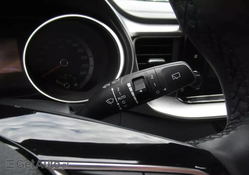 KIA Ceed 1.4 T-GDI M