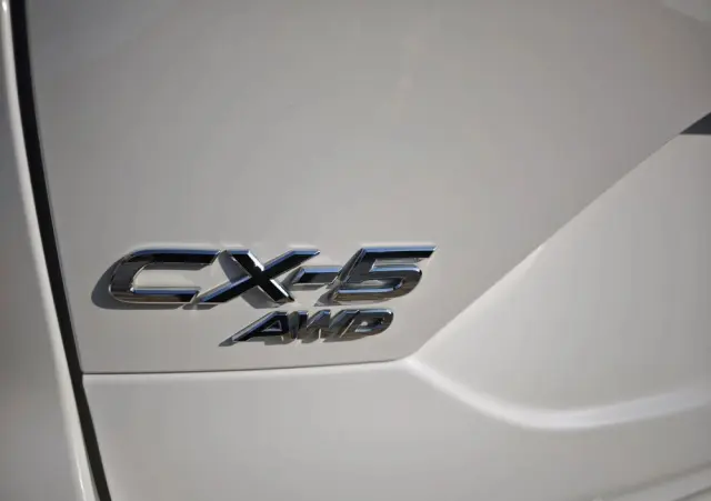 MAZDA CX-5 SKYACTIV-D 175 Drive AWD Sports-Line