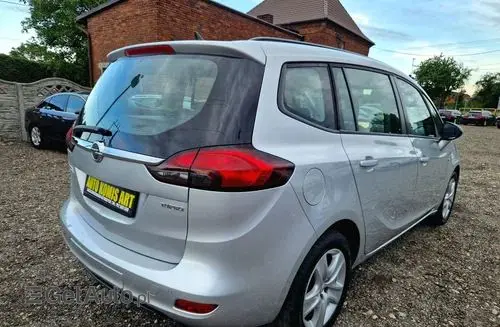 OPEL Zafira 
