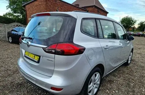 OPEL Zafira 