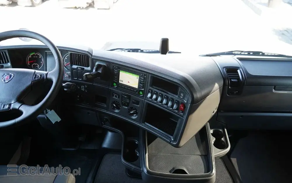 SCANIA R 450 / RETARDER / PEŁNY ADR /  CROWN EDITION STREAMLINE / KLIMA POSTOJOWA / ALUFELGI 