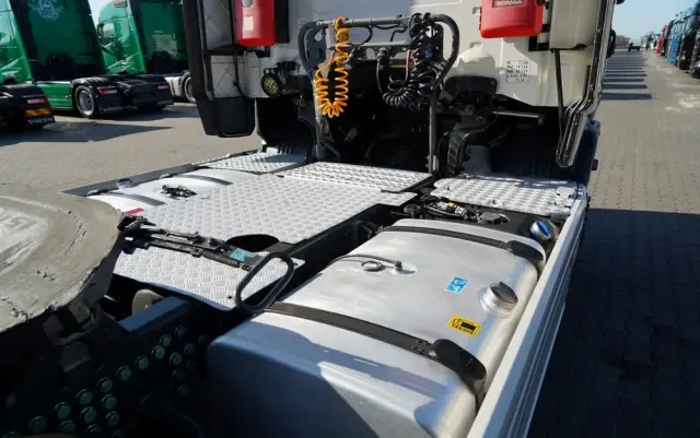 SCANIA R 450 / RETARDER / PEŁNY ADR /  CROWN EDITION STREAMLINE / KLIMA POSTOJOWA / ALUFELGI 