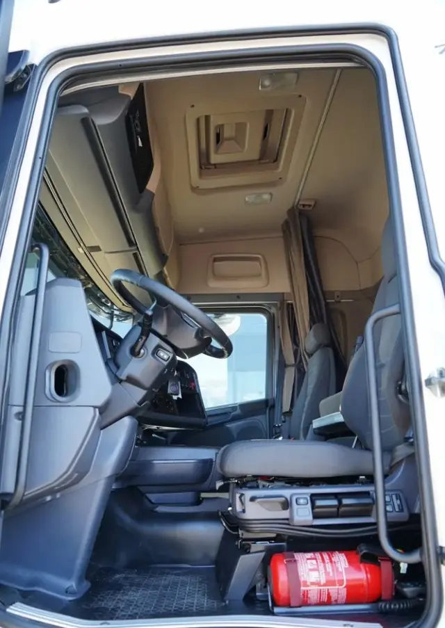 SCANIA R 450 / RETARDER / PEŁNY ADR /  CROWN EDITION STREAMLINE / KLIMA POSTOJOWA / ALUFELGI 