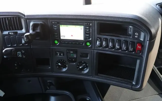 SCANIA R 450 / RETARDER / PEŁNY ADR /  CROWN EDITION STREAMLINE / KLIMA POSTOJOWA / ALUFELGI 