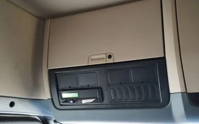 SCANIA R 450 / RETARDER / PEŁNY ADR /  CROWN EDITION STREAMLINE / KLIMA POSTOJOWA / ALUFELGI 