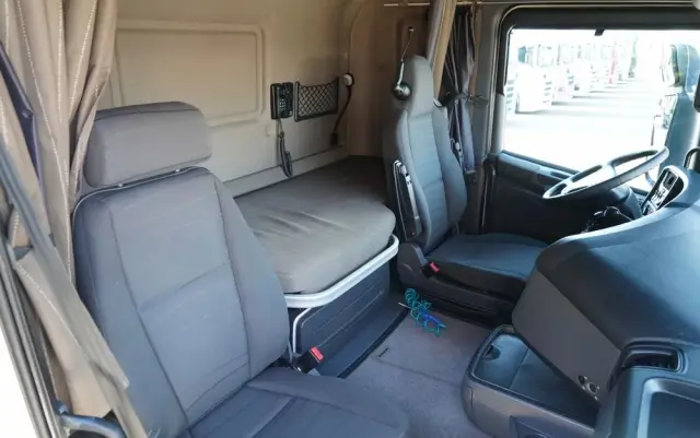 SCANIA R 450 / RETARDER / PEŁNY ADR /  CROWN EDITION STREAMLINE / KLIMA POSTOJOWA / ALUFELGI 