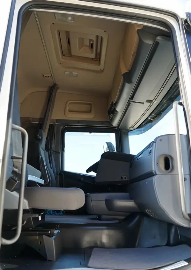 SCANIA R 450 / RETARDER / PEŁNY ADR /  CROWN EDITION STREAMLINE / KLIMA POSTOJOWA / ALUFELGI 