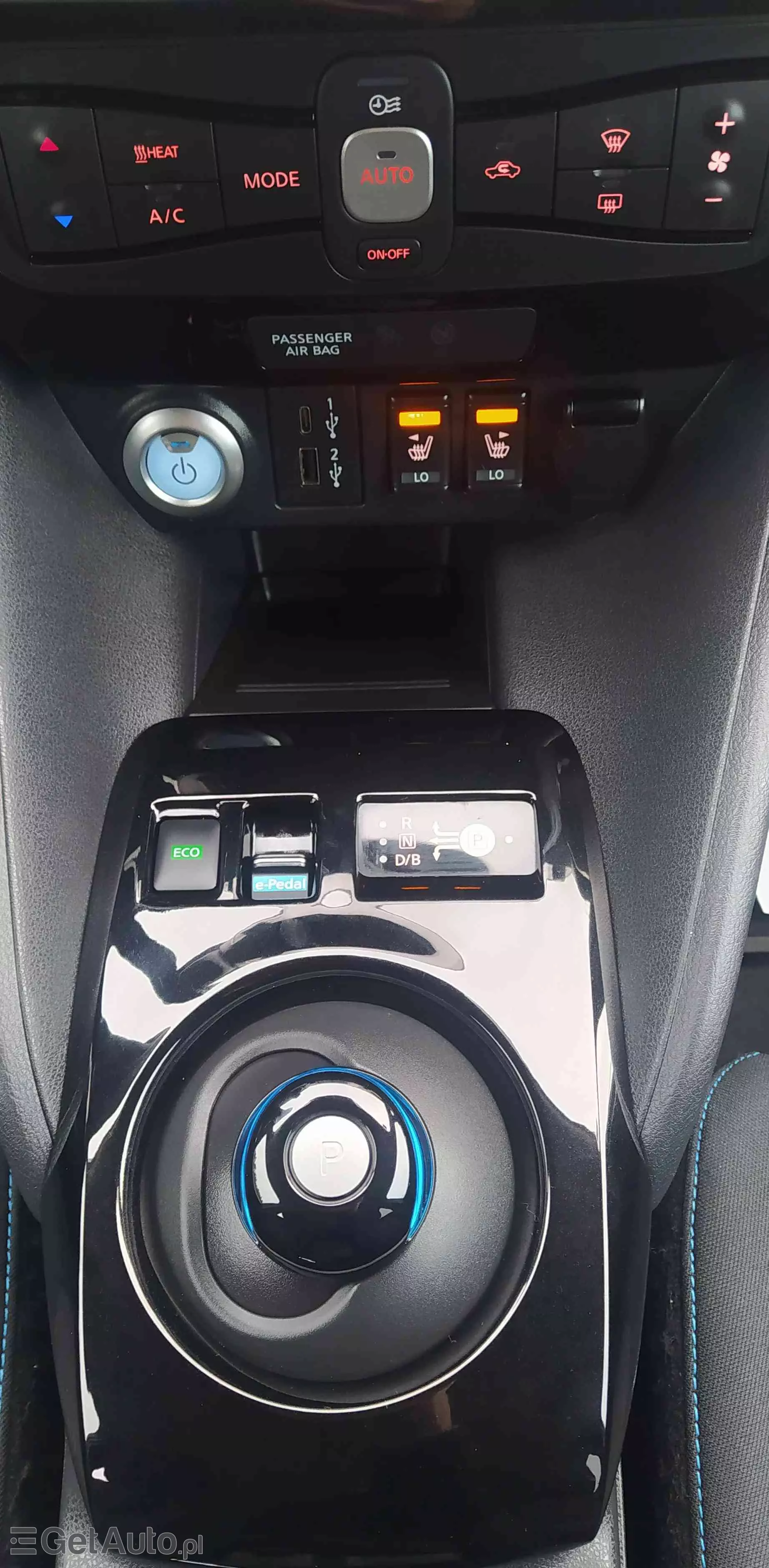 NISSAN Leaf 40 kWh Tekna