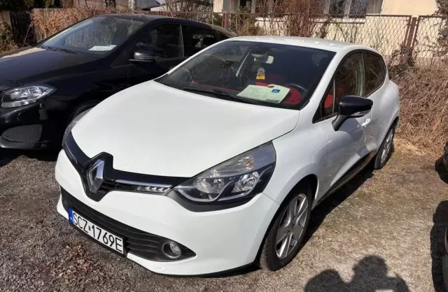 RENAULT Clio 