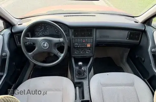 AUDI 80 