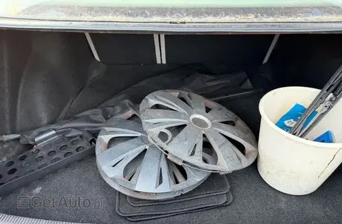 AUDI 80 